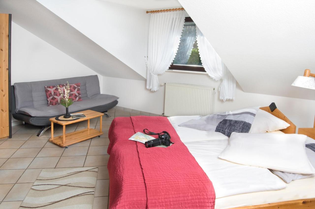 Hotel-Restaurant Im Goldenen Grund Körperich エクステリア 写真
